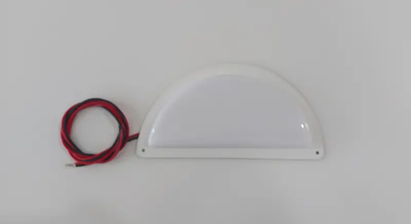 12 V DC SU GEÇİRMEZ YARIM AY MARİN - KARAVAN LAMBA